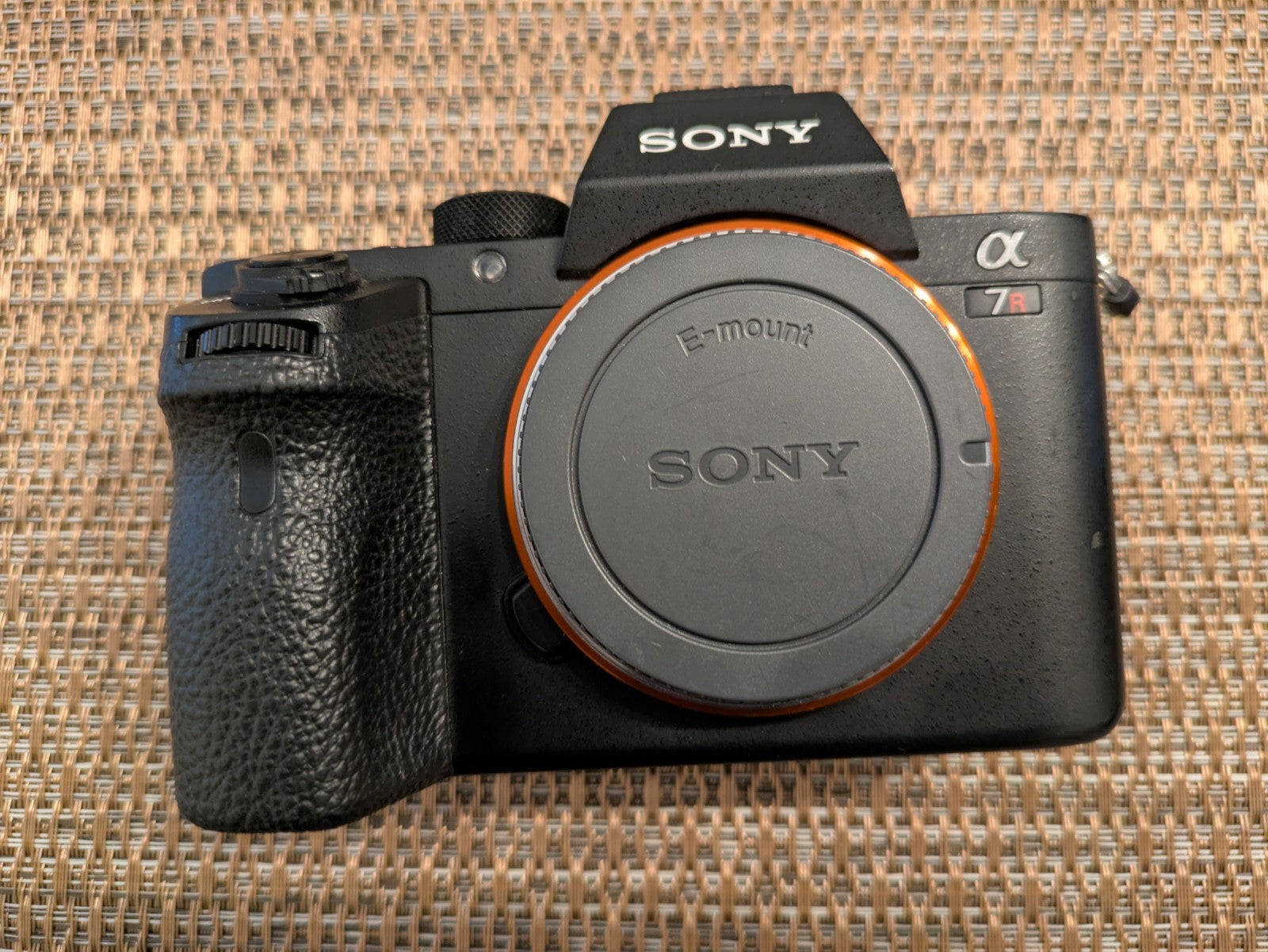Sony a7R II 42.4MP Mirrorless Body - Low Actuations - 2x Batts & Charger - Image 4