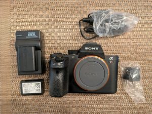 Sony a7R II 42.4MP Mirrorless Body - Low Actuations - 2x Batts & Charger