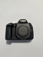 Canon EOS 5DS 50.6MP Digital SLR Camera - Black (Body Only)