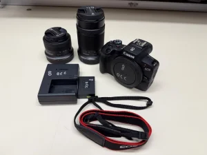 CANON EOS R100 DIGITAL CAMERA W/ 18-45 / 55-210 LENSES WORKING 1K SHUTTER COUNT