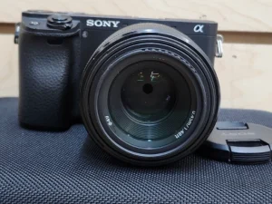 Sony Alpha A6400 W/ Sony FE 1.8/50 (SEL5018F) LENS NO CHARGER OR SD CARD